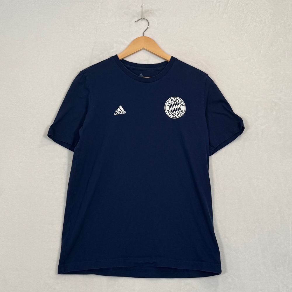 Adidas Navy Blue FC Bayern Munchen Graphic T-Shirt Medium